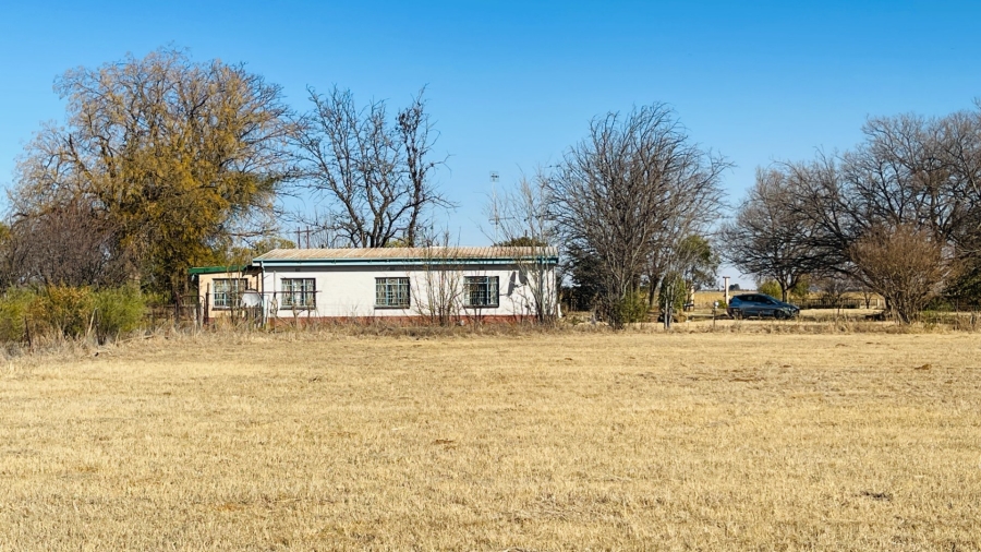 4 Bedroom Property for Sale in Potchefstroom Rural North West